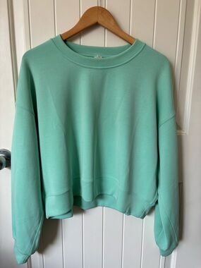 Lululemon Perfectly Cropped Crew Size 10 Ideal Mint Sweatshirt